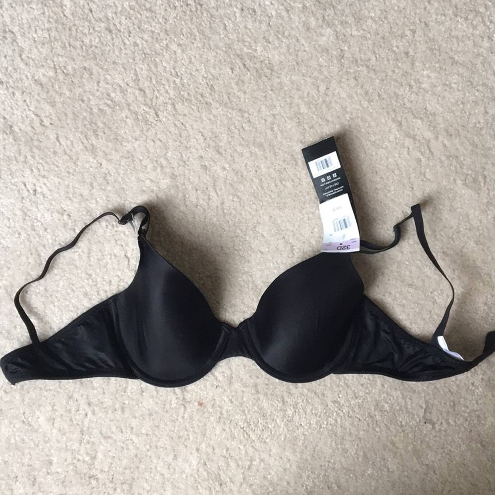 Black Maidenform T-shirt bra